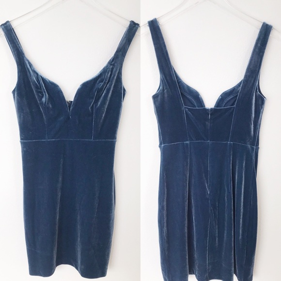 Express Dresses & Skirts - Express Dress Velvet Sweetheart Sheath Dress Blue